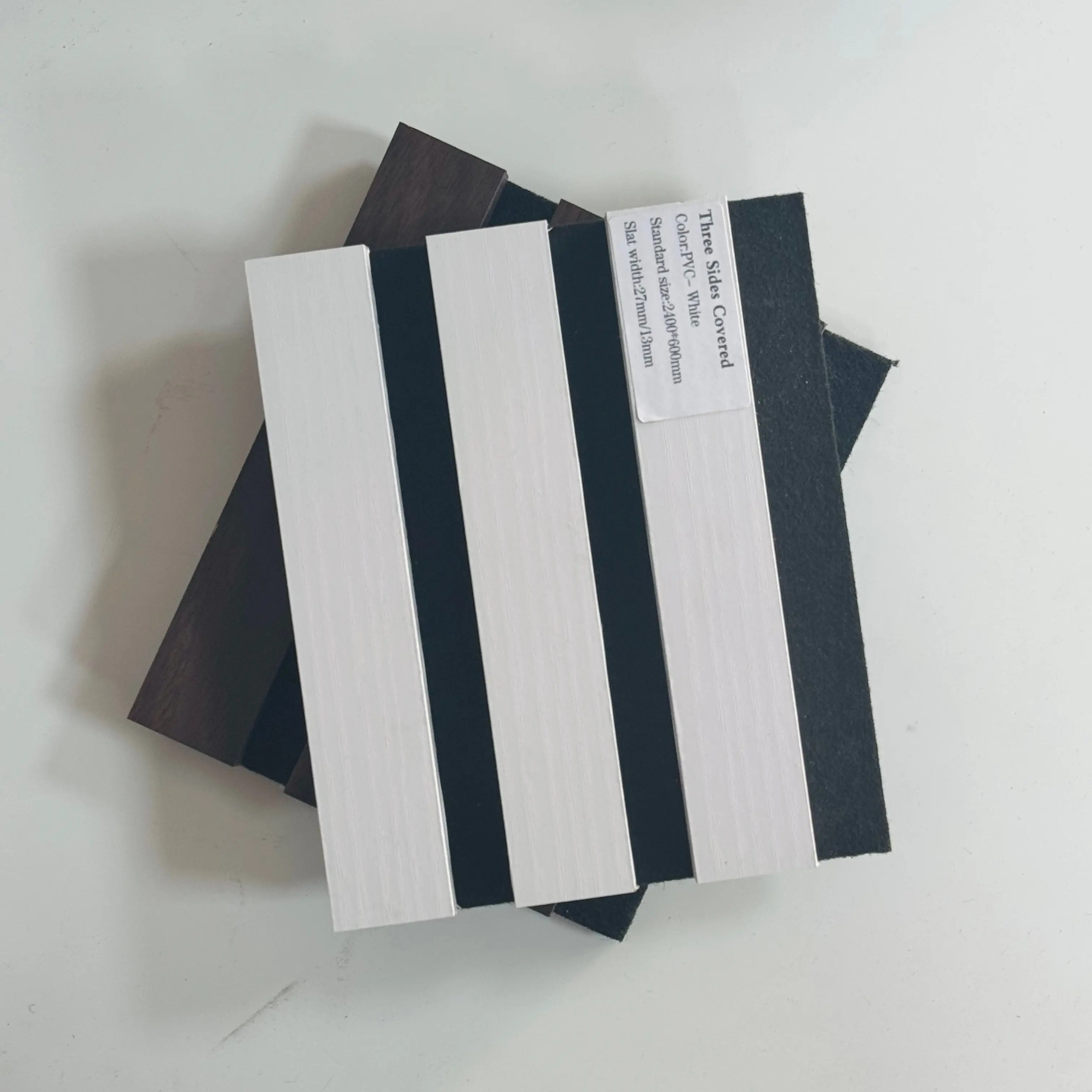 Sound-absorbing wall panel (3)